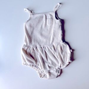 Baby Gap girl summer romper EUC size 12-18 months